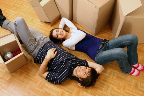 Cubic-yard estimate for mixed items in a compact Newcross property